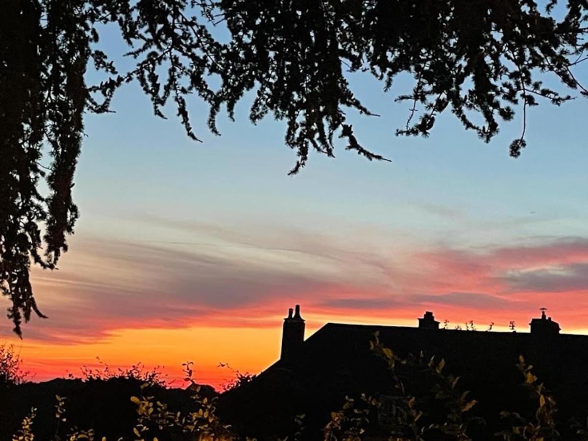 La Tour Cachee Bed & Breakfast Mortain-Bocage Exterior foto