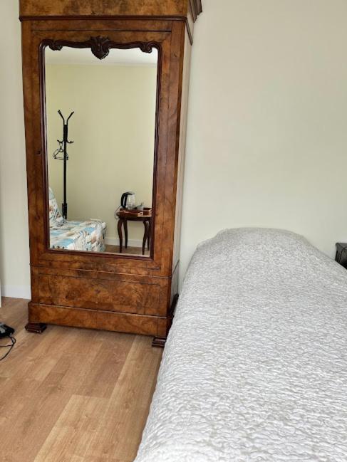 La Tour Cachee Bed & Breakfast Mortain-Bocage Exterior foto